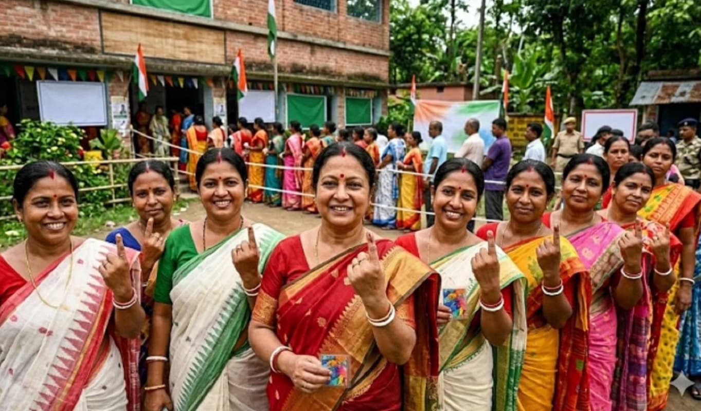 महिलाएं ही तय करेंगी बंगाल की सत्ता, दूसरे फेज में 39 सीटों पर पुरुष वोटरों की संख्या कम