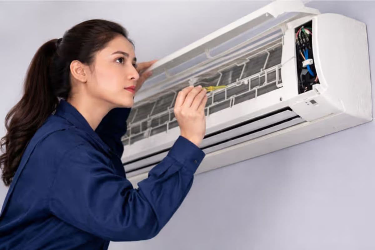 बार-बार खराब हो रहा AC? इन फैक्टर्स से समझिए रिपेयरिंग नहीं, बदलने की जरूरत