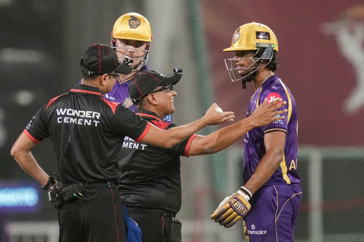 Angkrish Raghuvanshi पर लगा जुर्माना, आउट होने के बाद दिखाया था गुस्सा