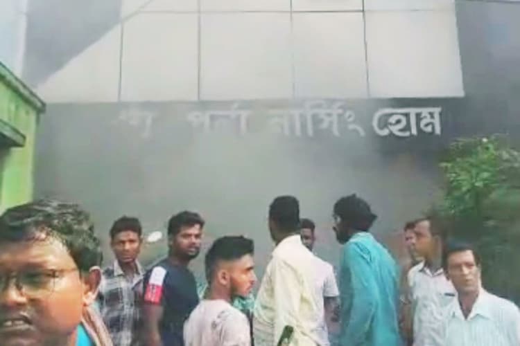 बर्धमान के अन्नपूर्णा नर्सिंग होम में आग से हड़कंप, ऑक्सीजन मास्क पहनकर अंदर घुसे दमकलकर्मी