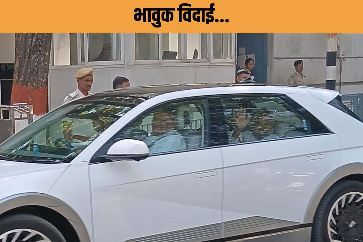 नीतीश कैबिनेट की आखिरी बैठक खत्म… पोर्टिको में भावुक हुए सुशासन बाबू, ये होंगे बिहार के अगले CM और डिप्टी सीएम?