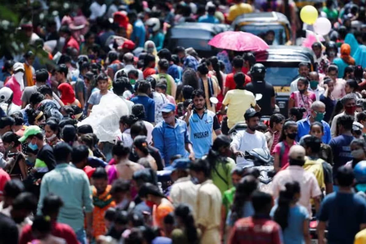 Census 2027 में पूछे जाएंगे 33 सवाल, जानिए घर-घर सर्वे में क्या-क्या देनी होगी जानकारी
