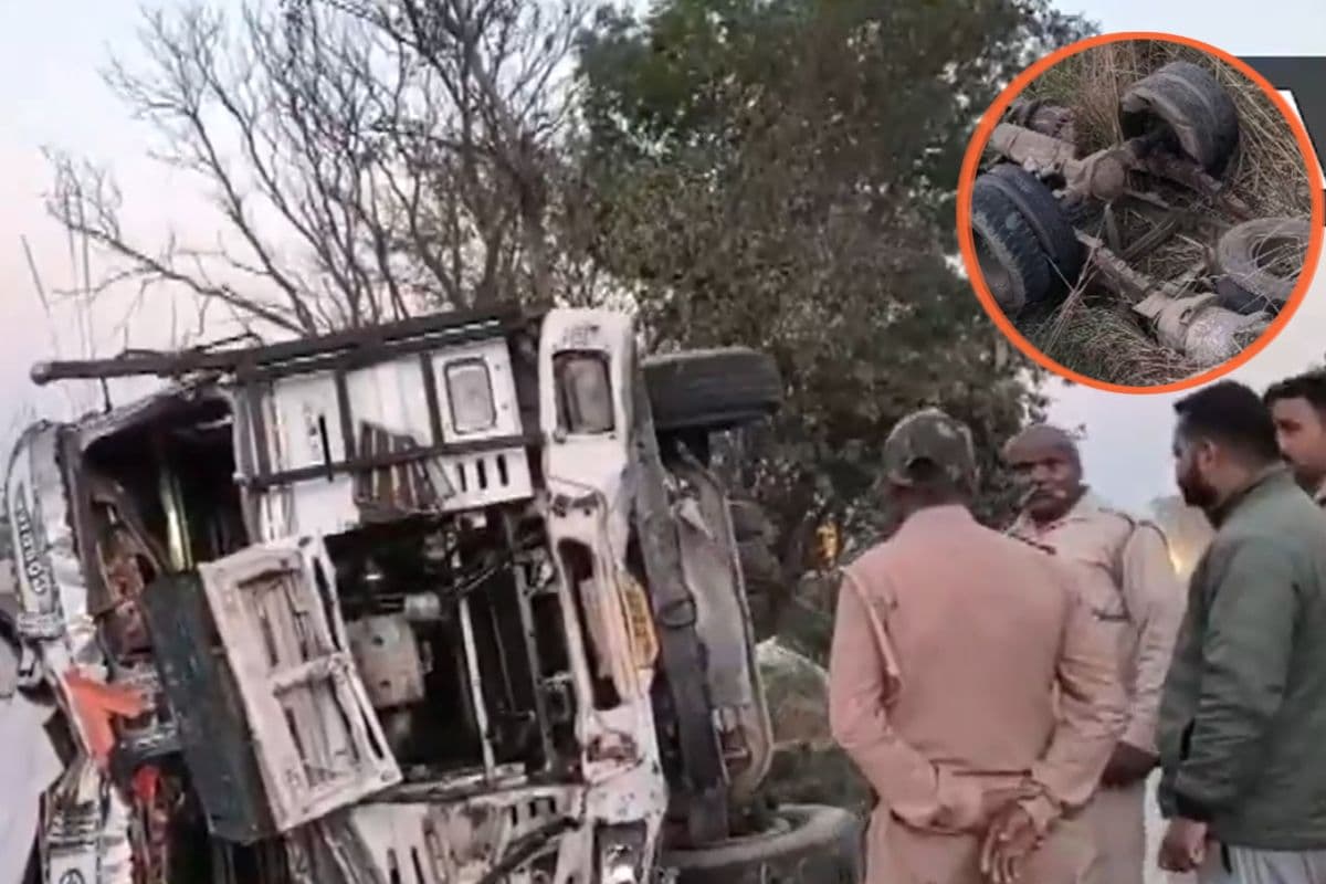 Video : हापुड़ में भीषण हादसा, बस-ट्रक की टक्कर में 6 की मौत