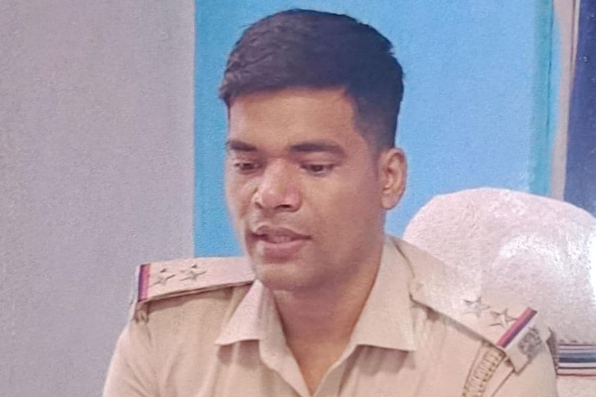 चतरा पुलिस की बड़ी कार्रवाई: लावालौंग थाना प्रभारी प्रशांत मिश्रा सस्पेंड, अफीम मामले में संलिप्तता का आरोप