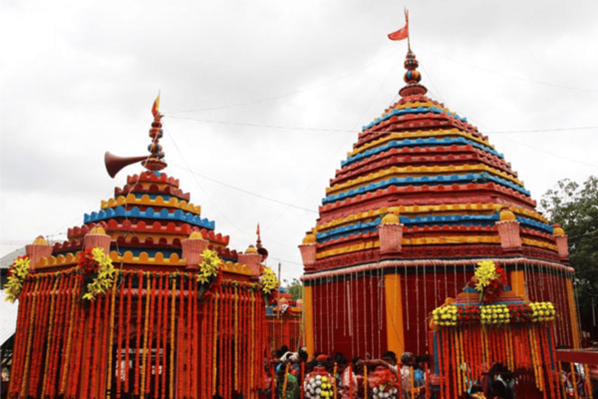 देवी छिन्नमस्ता की पूजा से होता है ये लाभ, जानें बिना सिर वाली देवी से जुड़ा बड़ा रहस्य