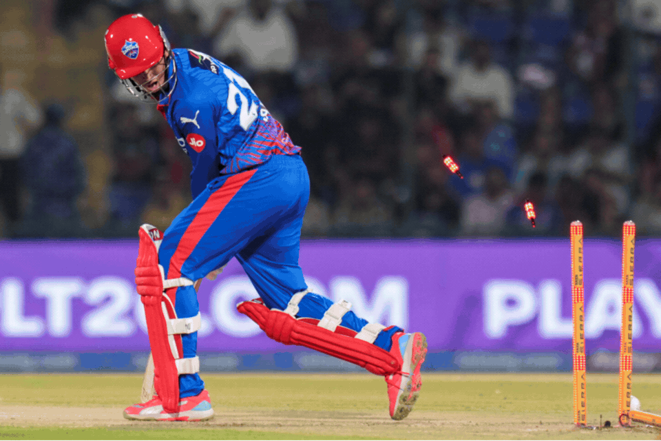 DC vs RCB: 75 रन पर ढेर हुई दिल्ली, RCB के गेंदबाजों ने बरपाया कहर