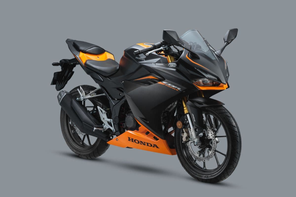 Honda CBR150R हुआ अपडेट, नए शेड में दिखा ज्यादा अग्रेसिव
