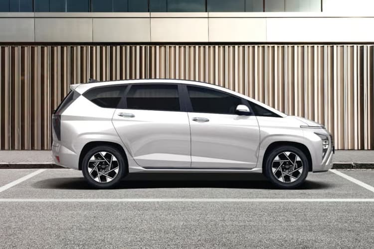 Ertiga की बढ़ने वाली है टेंशन, Hyundai और Kia ला रही हैं 2 नई MPV, जानें डिटेल्स