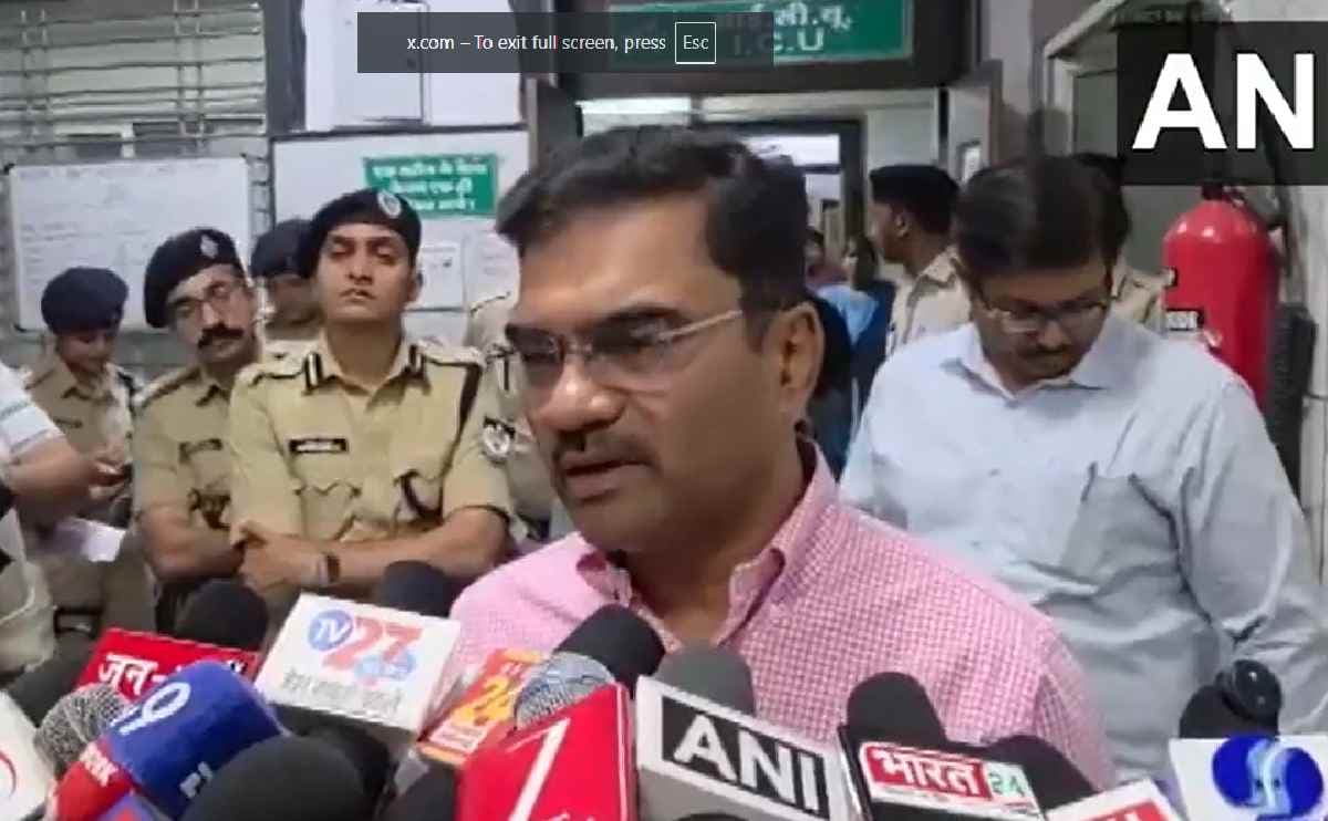 धार में भीषण सड़क हादसा: पिकअप पलटी, 15 की मौत