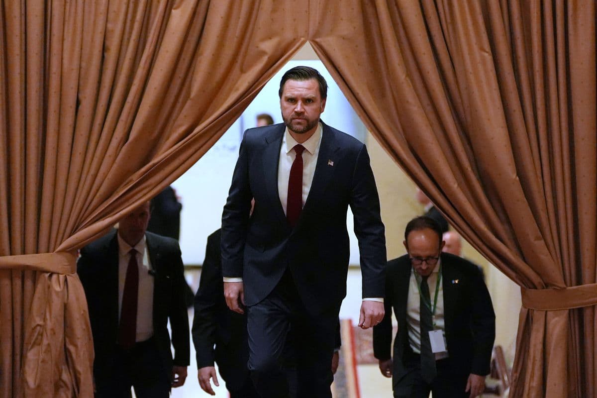 US-Iran Talks : तनाव के बीच बातचीत की उम्मीद, जेडी वेंस बोले- भरोसा बनाने में समय लगेगा