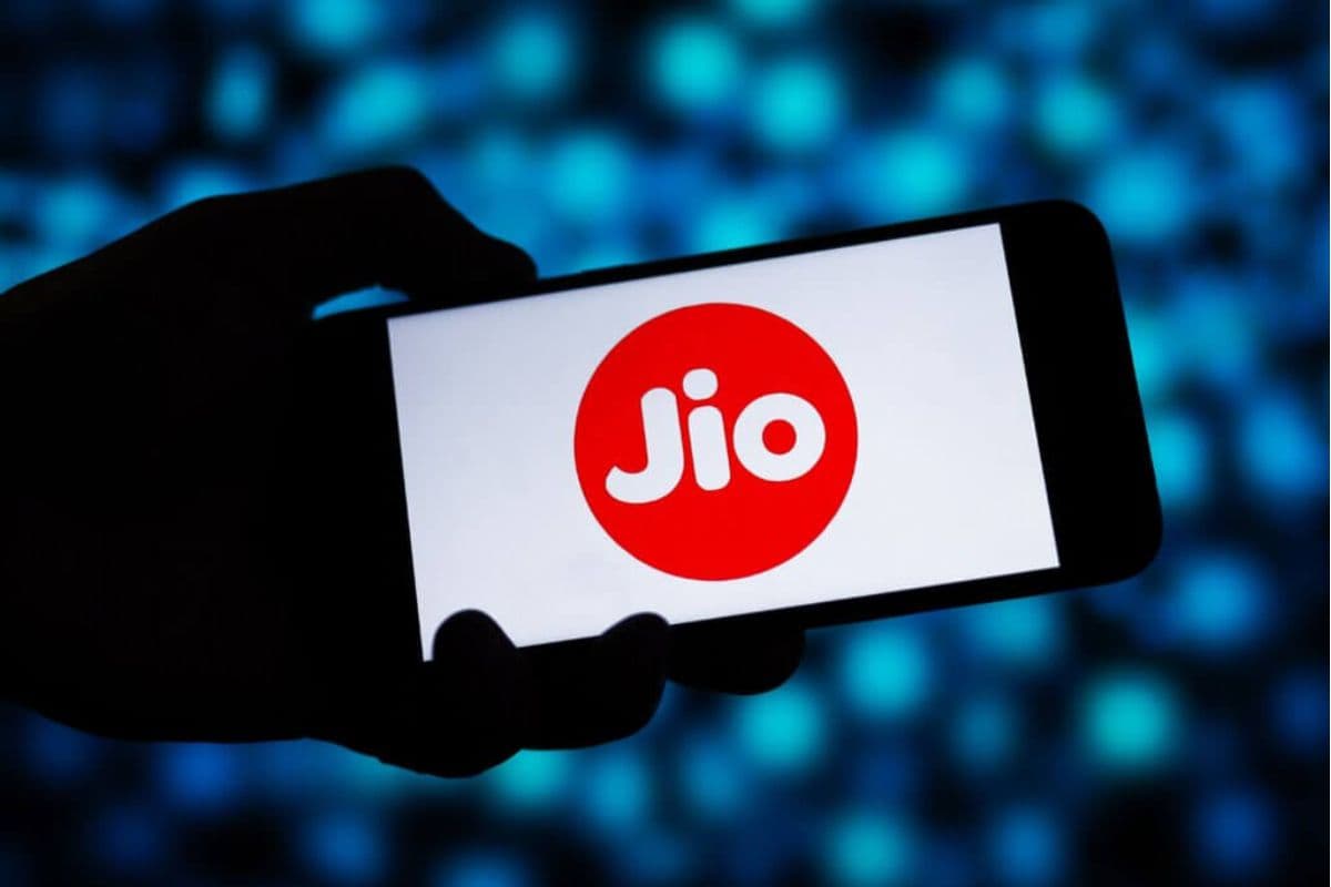 Jio ने चुपचाप घटाई ₹195 पैक की वैलिडिटी, अब सिर्फ इतने दिनों तक उठा पाएंगे फायदा