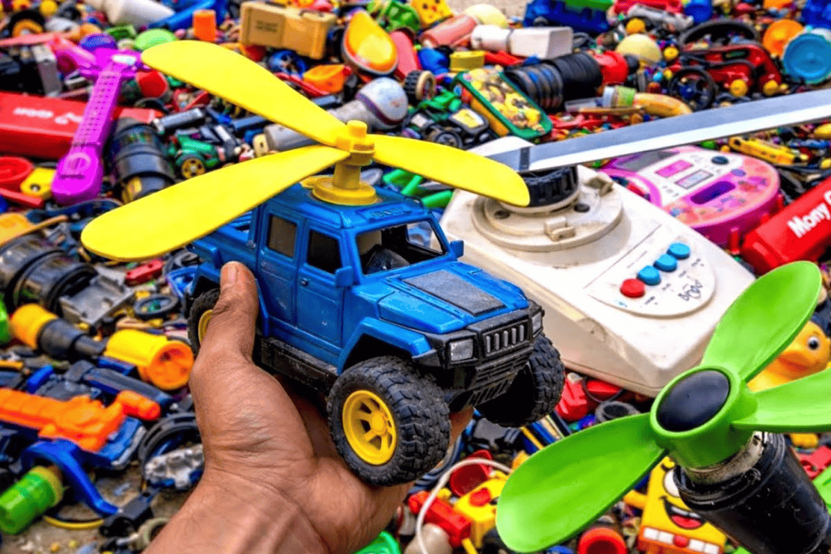 टूटे खिलौने बना सकते हैं घर में नेगेटिविटी, जानें क्या कहता है वास्तु