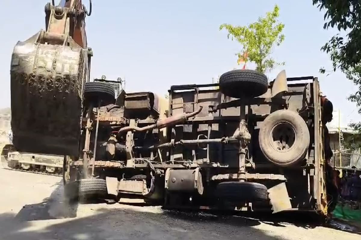 कुड़ू में दर्दनाक सड़क हादसा, शराब लदी गाड़ी और स्कूटी में जोरदार टक्कर से मां-बेटे समेत तीन की मौत