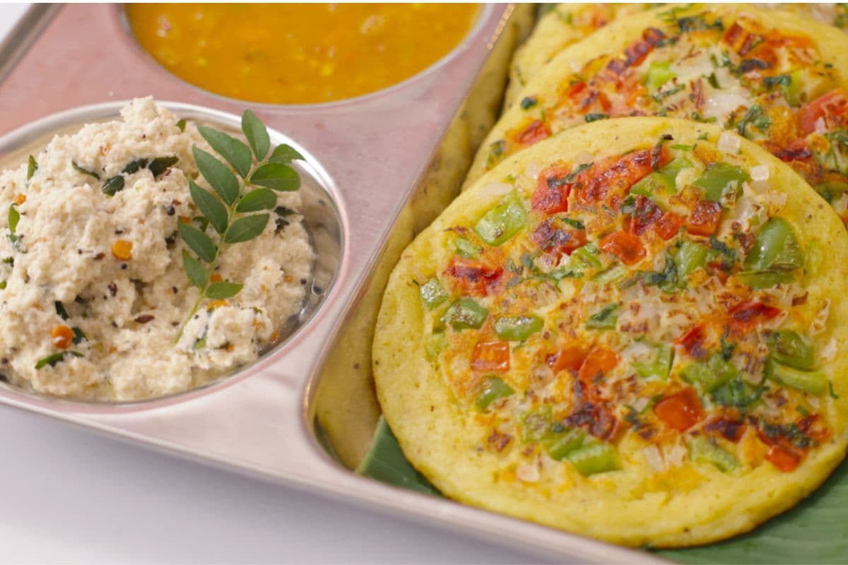 Moong Dal Uttapam Moong Dal Uttapam