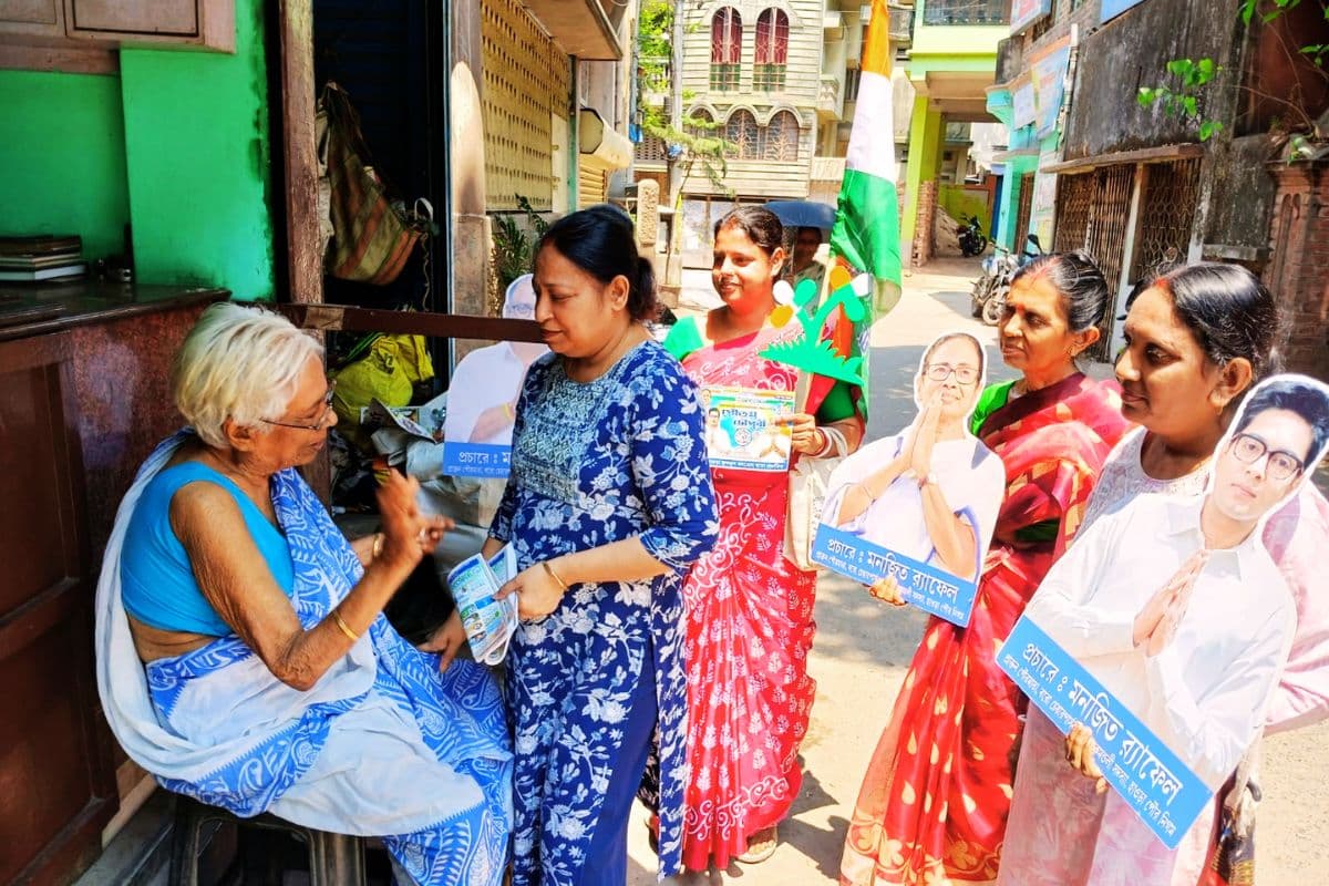 उत्तर हावड़ा में 65% हिंदी भाषी वोटर तय करेंगे विधायक, गौतम चौधरी के लिए घर-घर प्रचार कर रहीं मंजीत राफेल