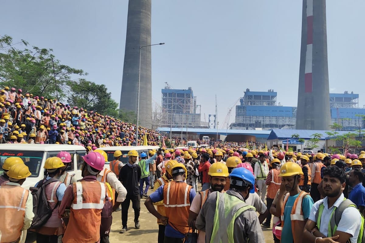 लेबर कोड के खिलाफ पतरातू में हजारों मजदूरों की हड़ताल, एटक ने दिया समर्थन
