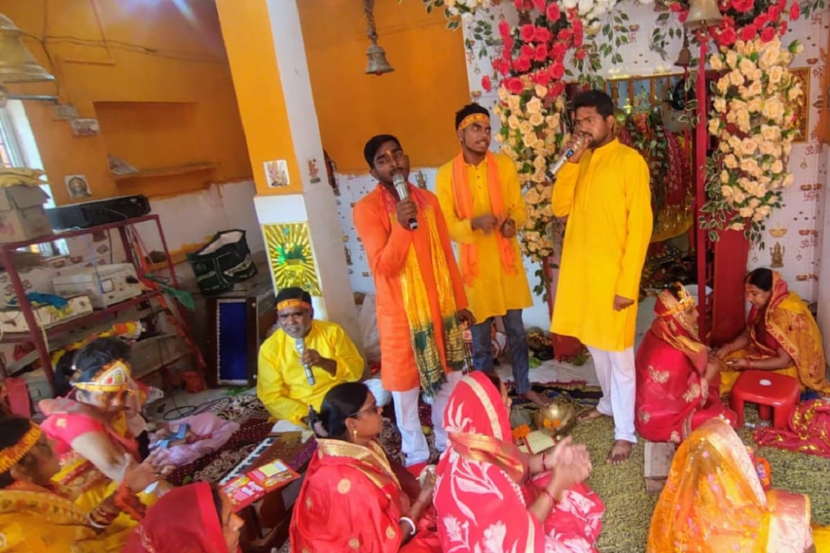 पिठोरिया में भक्ति और उत्साह के साथ मनाया गया श्री राम जन्मोत्सव, महावीर मंदिर में सजे भक्ति के रंग