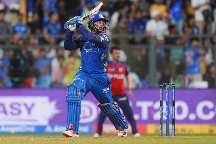 क्विंटन डिकॉक ने जड़े 60 गेंदों में 112 रन, पूरी कर दी रोहित शर्मा की कमी