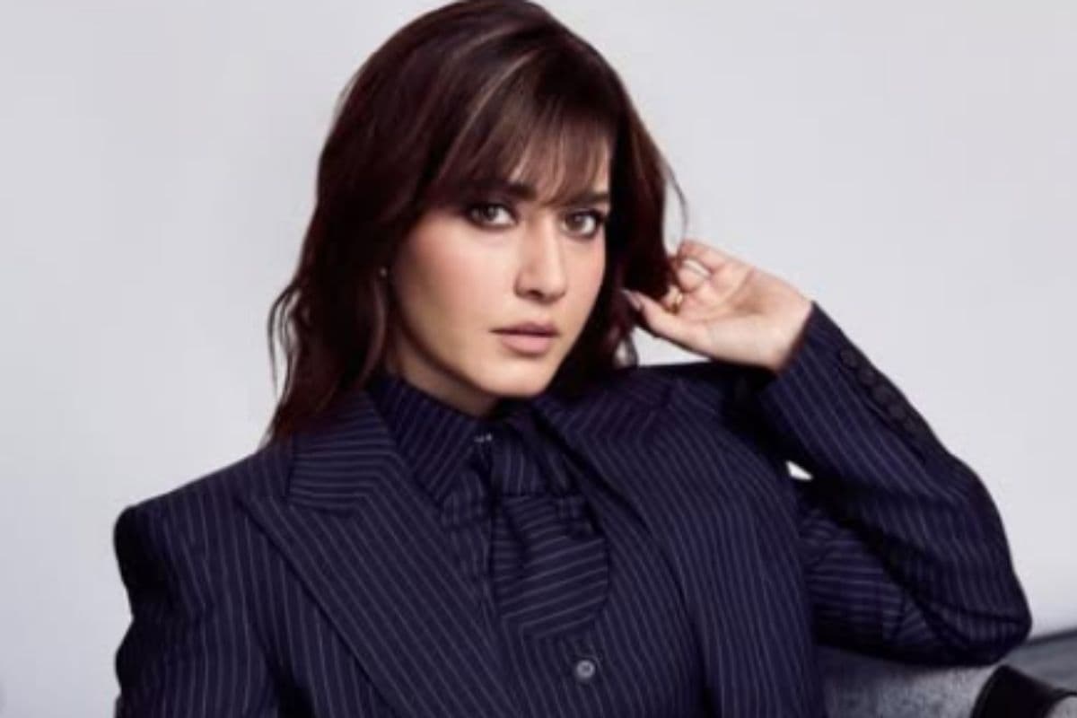 Lukkhe: राशि खन्ना ने शेयर किए ‘लुक्खे’ के BTS फोटोज, टखने पर बंधे हथियार ने खींचा ध्यान