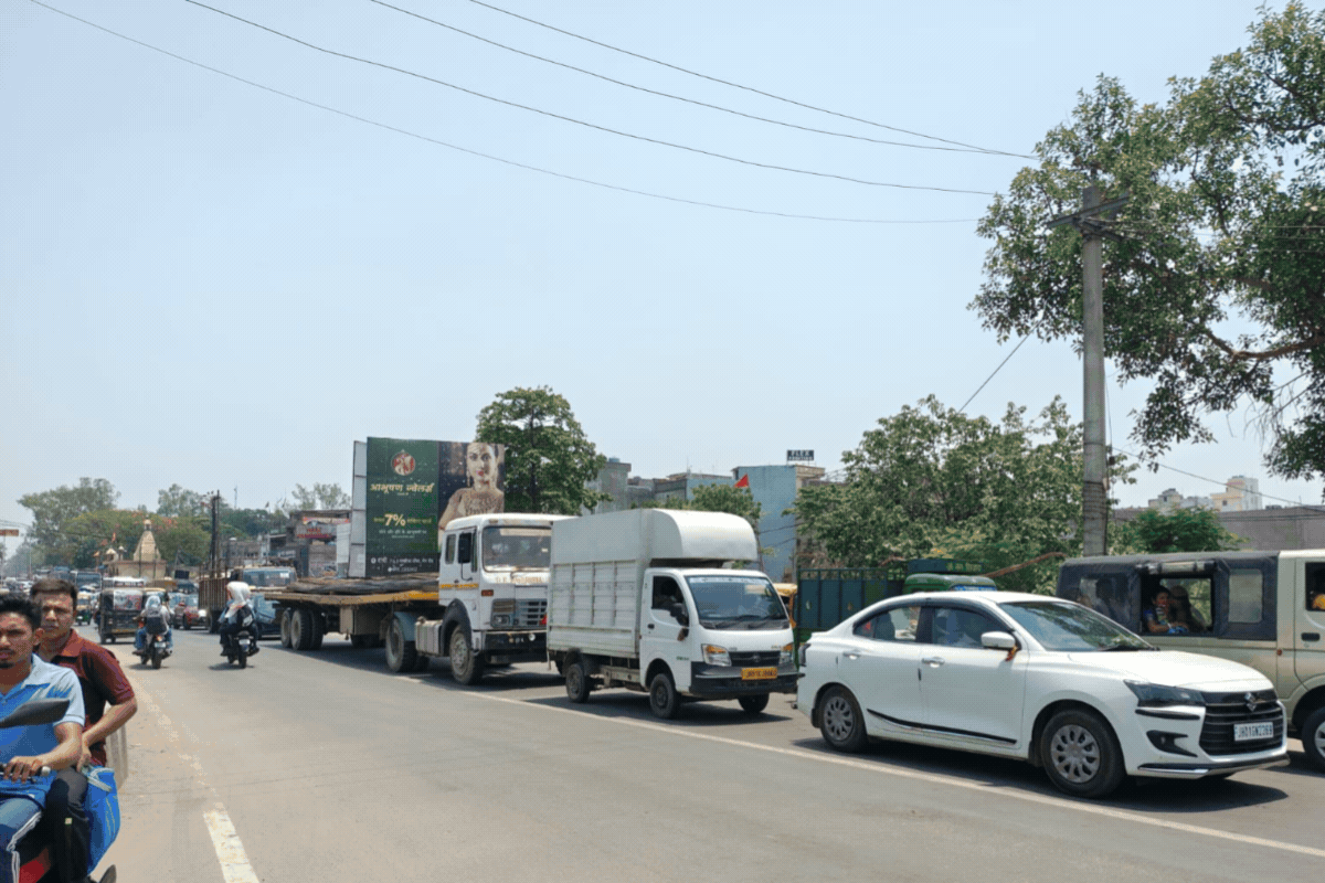 रांची में ट्रैफिक जाम बना मौत का कारण, एंबुलेंस फंसने से दो दिन की नवजात ने मां की गोद में तोड़ा दम
