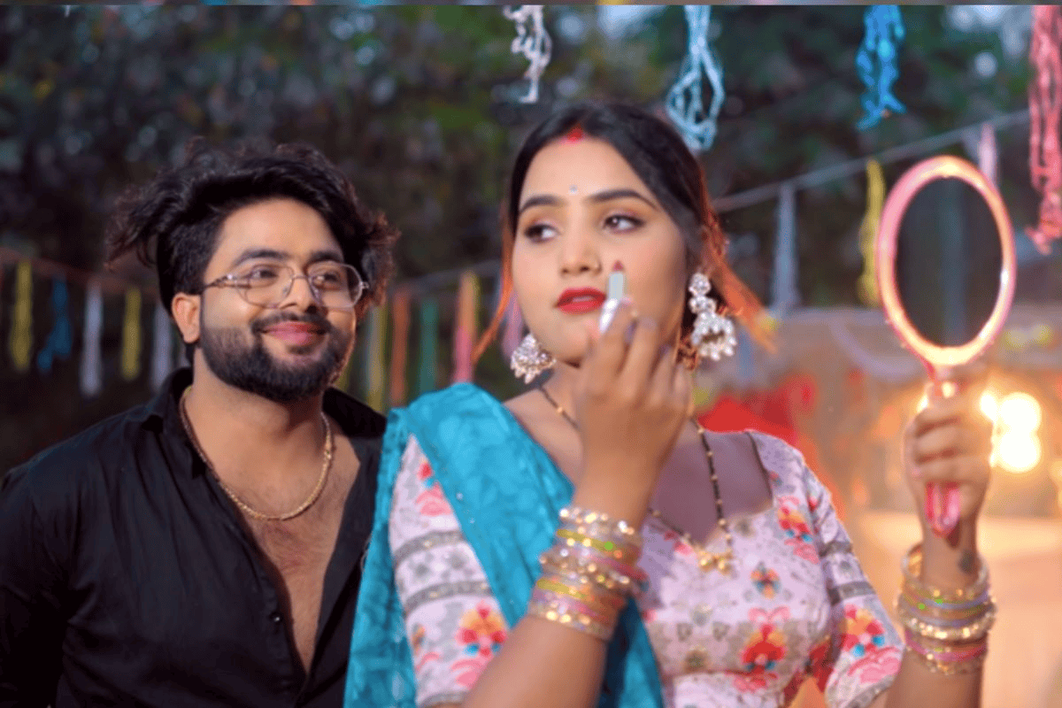 खुशबू तिवारी का नया गाना 'सइयां जी के ओठवा' हुआ रिलीज, वीडियो वायरल