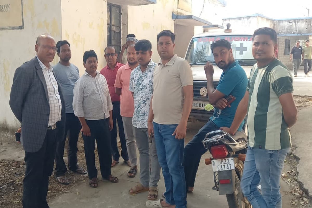 आर्थिक तंगी से जूझ रहे सरायकेला के मसाला व्यापारी ने फांसी लगाकर दी जान, परिजनों में शोक