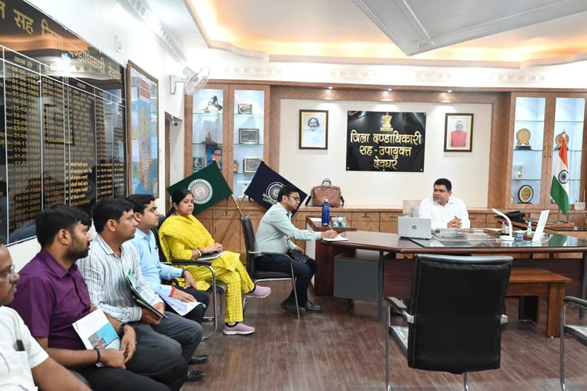 बाबा नगरी में सावन की तैयारी अभी से तेज: कांवरिया पथ पर बिछेगी महीन बालू, रूटलाइन में बनेंगे पंडाल