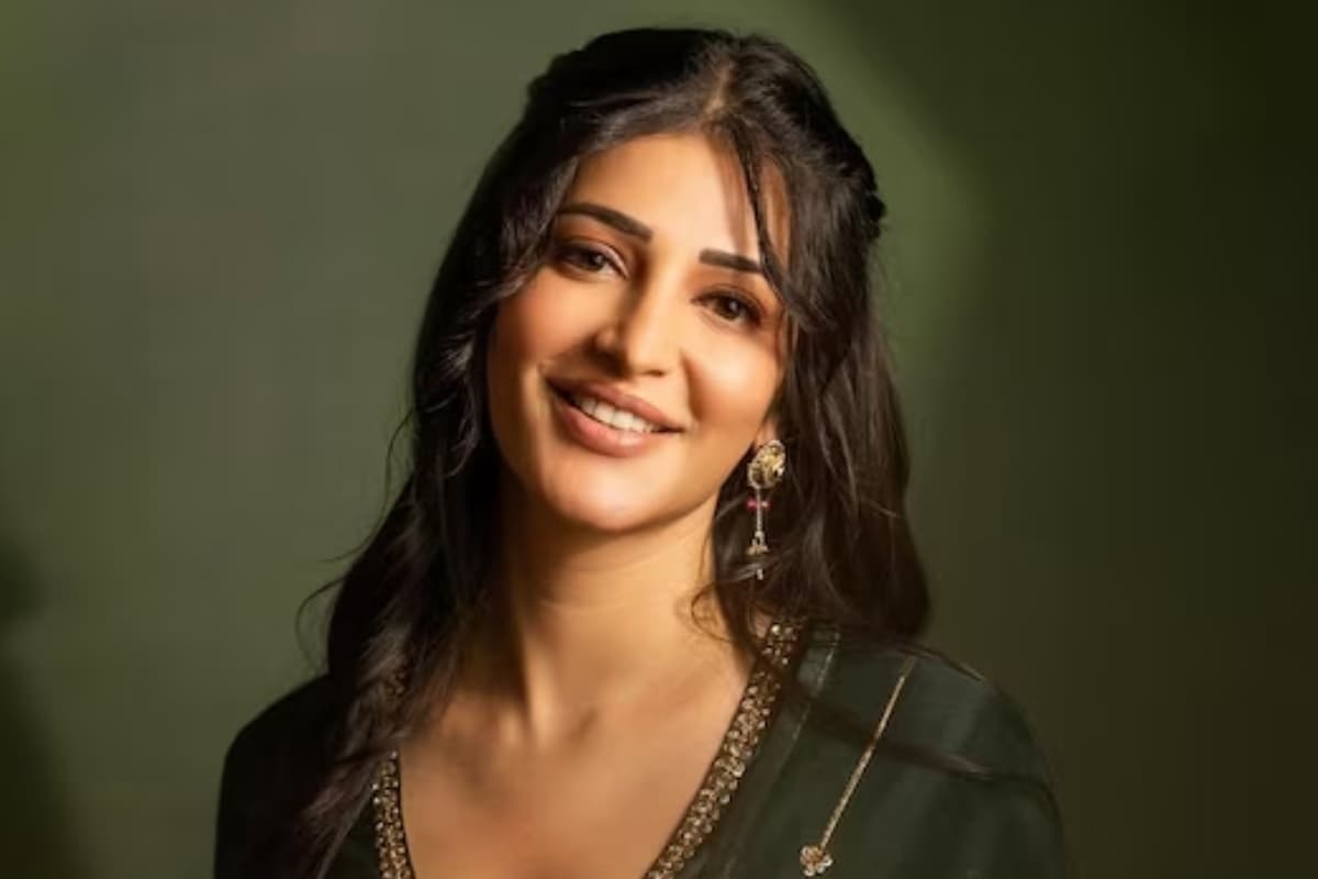 पैपराजी पर भड़कीं श्रुति हासन, ‘मम्मा’ कहने पर दिया तीखा जवाब, वीडियो वायरल