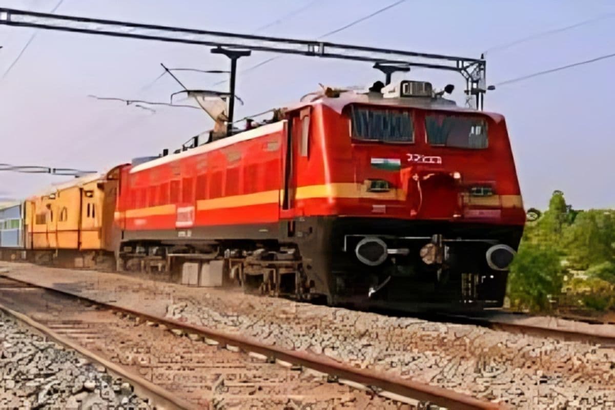 बिहार के यात्रियों के लिए बड़ी राहत, 4 जोड़ी स्पेशल ट्रेनें शुरू, पटना-बक्सर रूट को मिलेगा फायदा