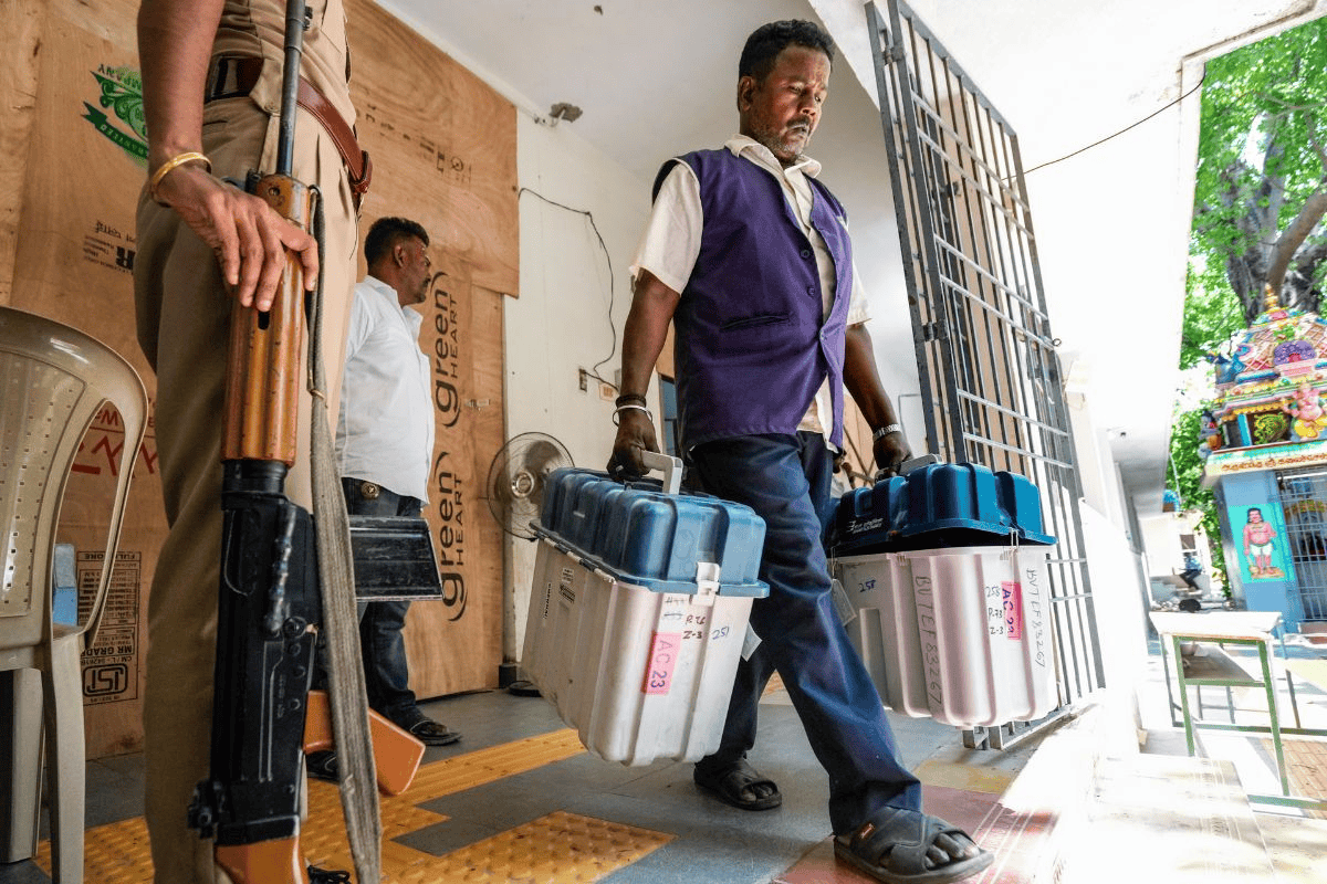 तमिलनाडु विधानसभा चुनाव: 5.73 करोड़ मतदाता 4,023 उम्मीदवारों के भाग्य का करेंगे फैसला