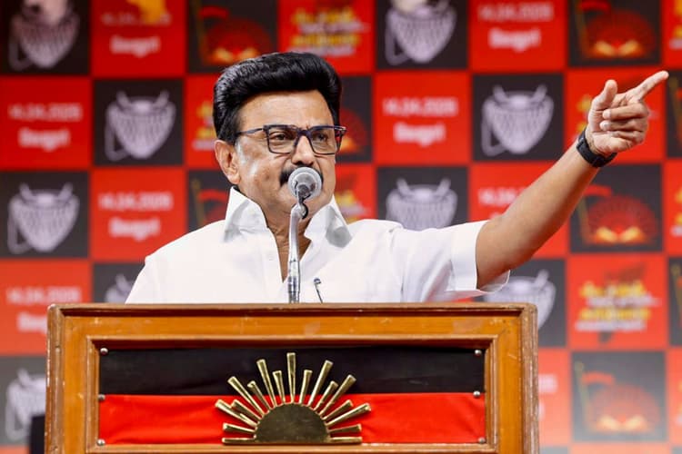 परिसीमन पर स्टालिन और रेवंत रेड्डी का हल्ला बोल, केंद्र को दी आंदोलन की चेतावनी