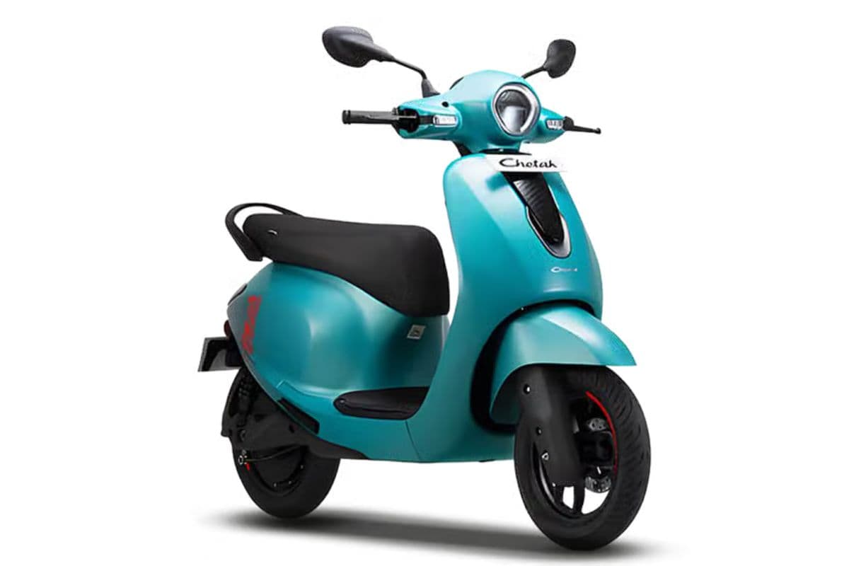 Bajaj Chetak 2026 अपडेट: अब ज्यादा रेंज, तेज स्पीड और स्मार्ट फीचर्स के साथ EV स्कूटर हुआ और पावरफुल