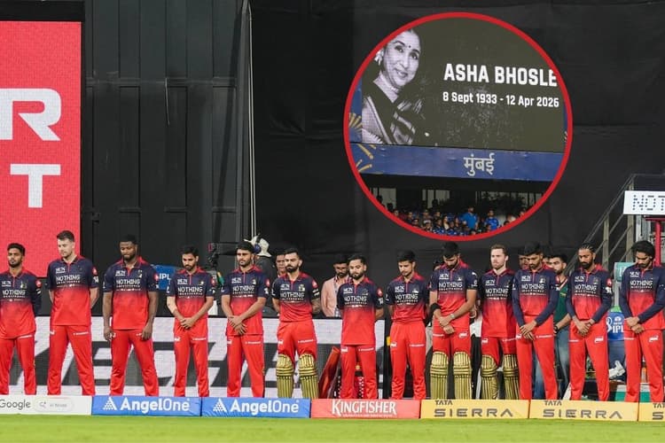 आशा भोसले को श्रद्धांजलि, कोहली हुए भावुक, काली पट्टी बांध उतरे खिलाड़ी