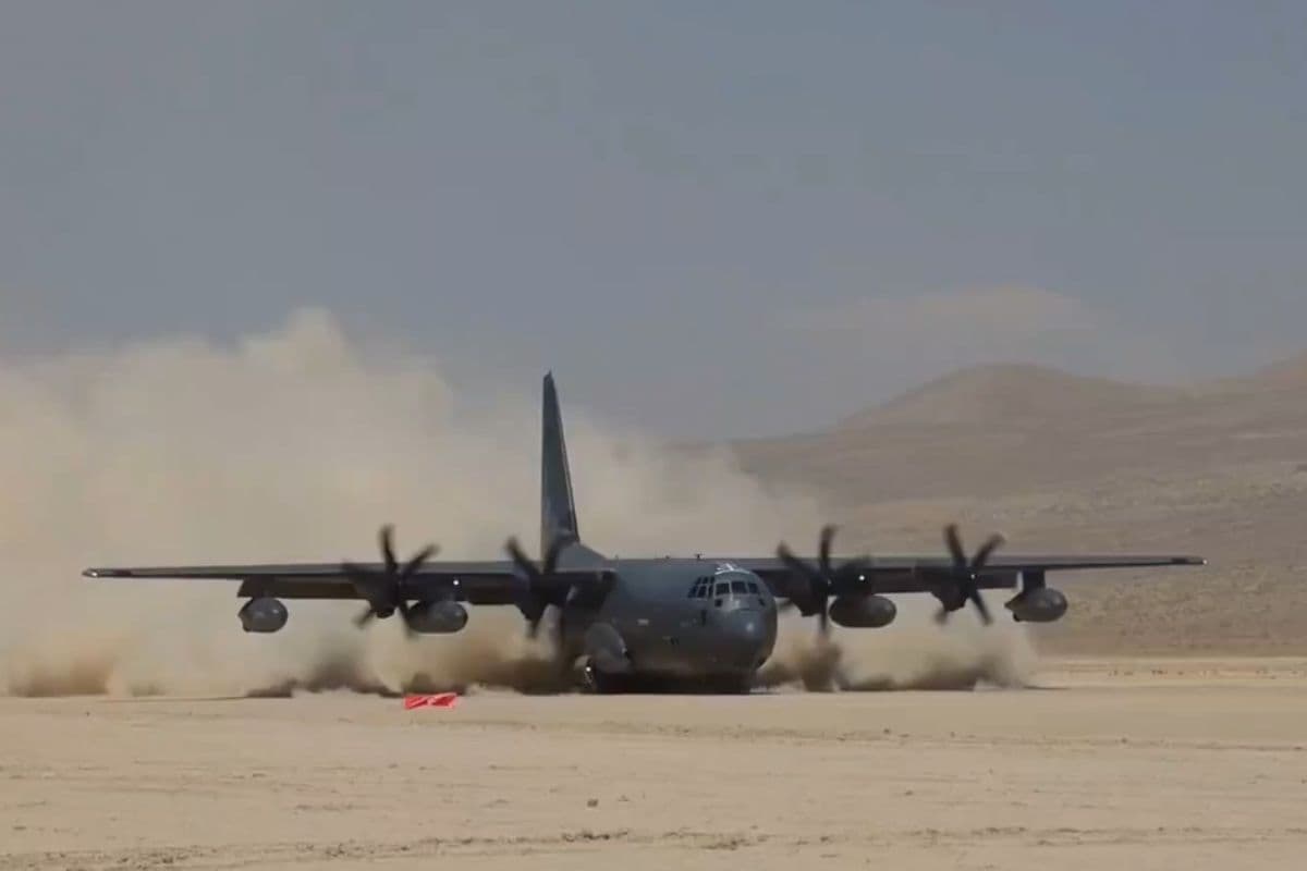 ईरान का दावा: मार गिराया US का C-130 विमान, लापता पायलट को खोजने में था शामिल