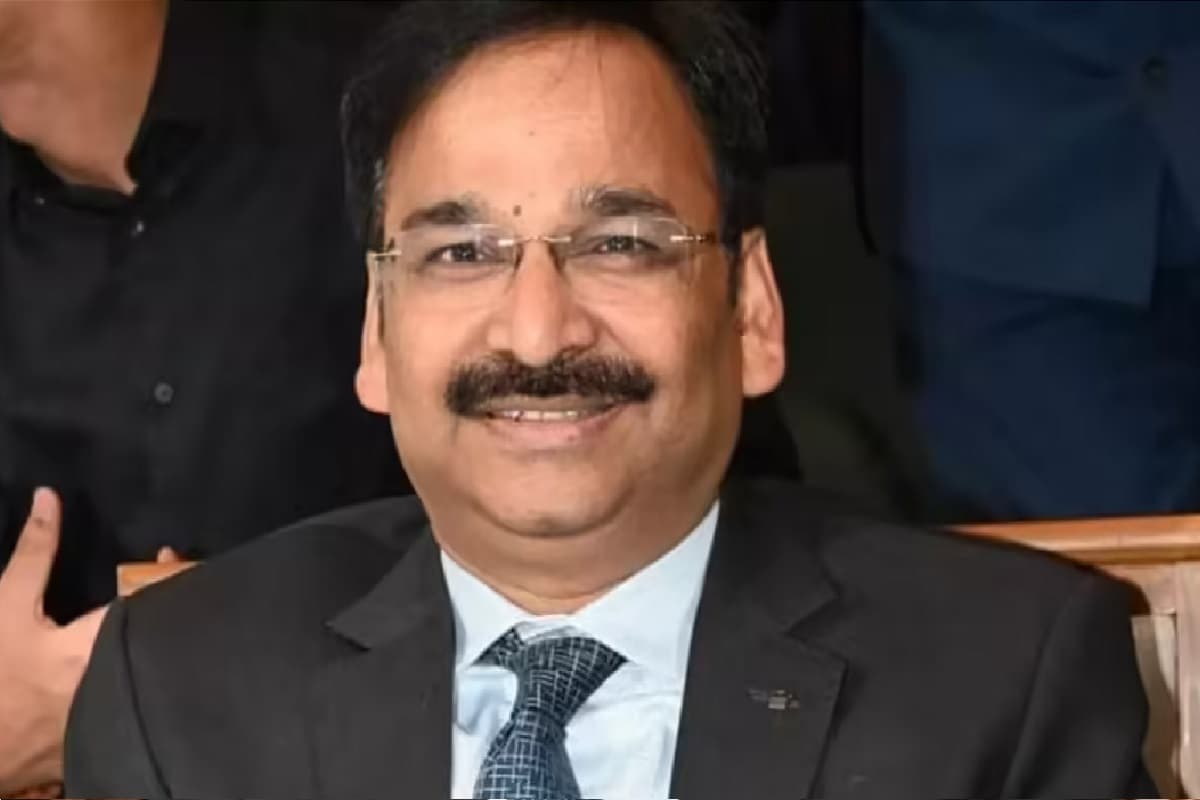 आईएएस अफसर विनय चौबे को मिली सर्शत जमानत, सुप्रीम कोर्ट ने दिया आदेश