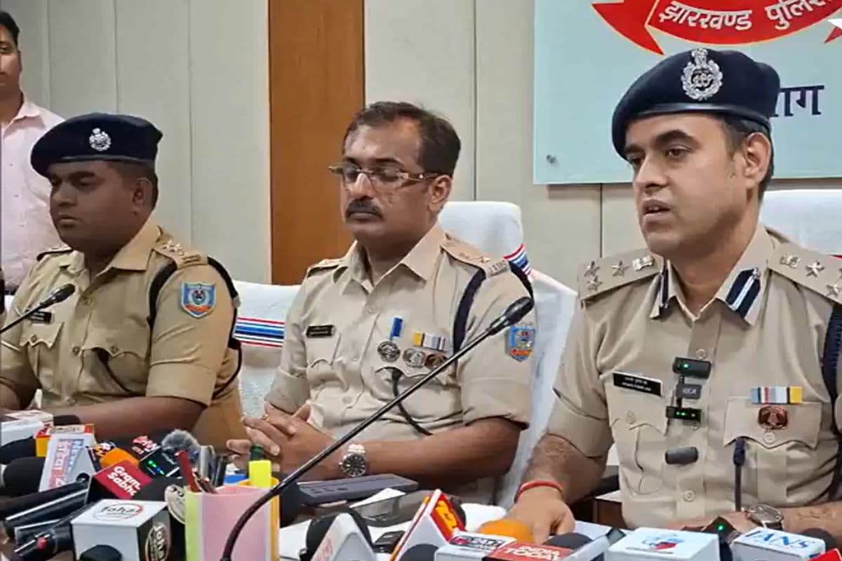 विष्णुगढ़ हत्याकांड: अंधविश्वास में मासूम की दी बलि, मां समेत तीन गिरफ्तार