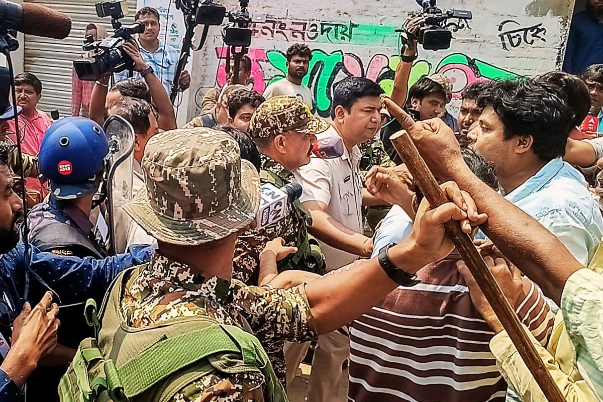 बंगाल चुनाव के पहले चरण में बवाल, नोदा में पत्थरबाजी-लाठीचार्ज, बीरभूम-कुमारगंज में उम्मीदवारों पर हमला