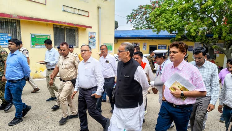 Motihari News: चकिया और पिपरा को मिला आरओबी तोहफा, सांसद संग डीआरएम निरीक्षण