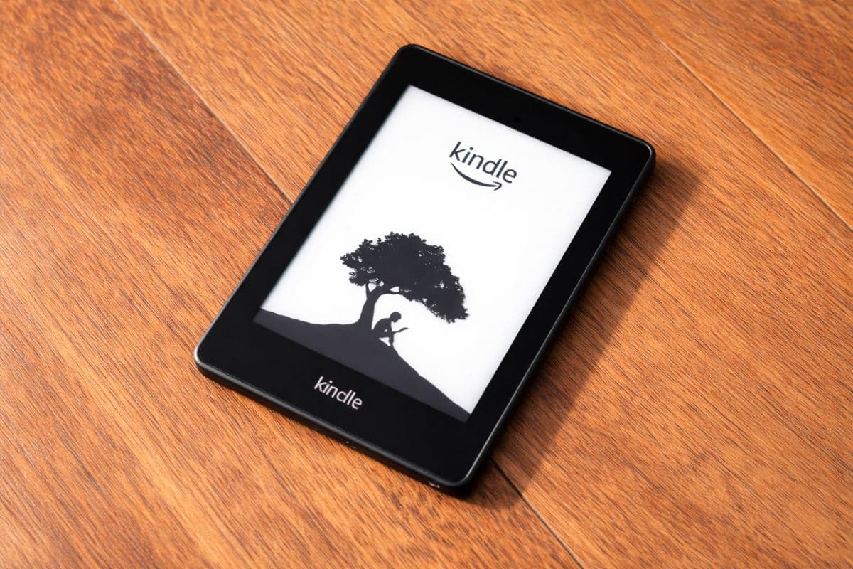 Amazon का फैसला- 2012 से पहले के Kindle अब नहीं करेंगे काम