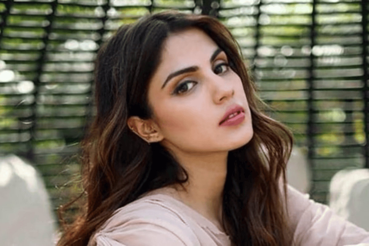 सुशांत सिंह राजपूत केस में रिया चक्रवर्ती को बड़ी राहत, कोर्ट ने बैंक खाते खोलने का दिया आदेश