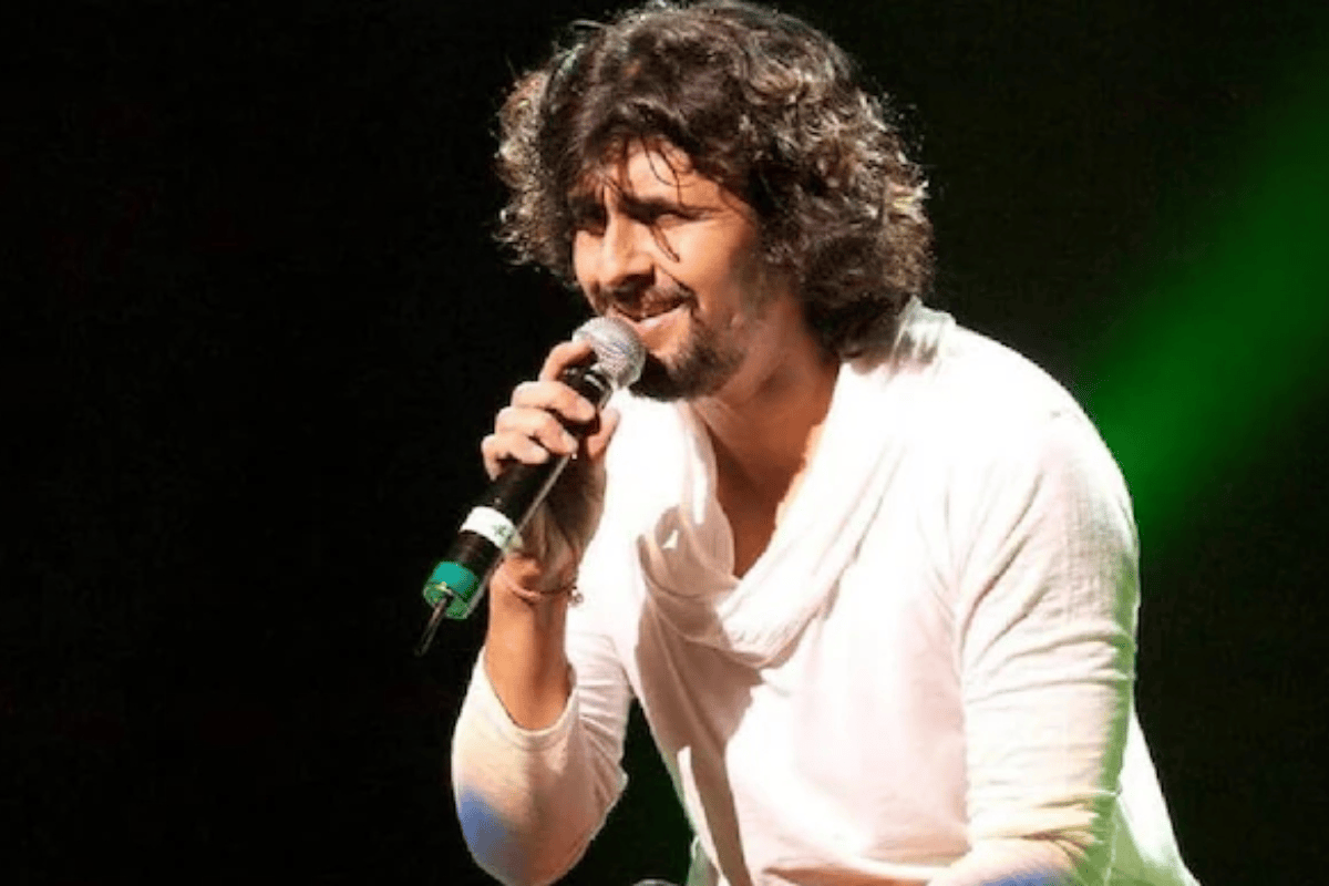 कार में गूंज रहे थे सोनू निगम के गाने, सिंगर ने सामने आकर फैंस को चौंकाया