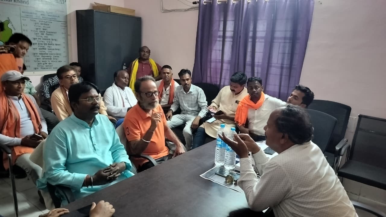 Chaibasa News : भाजपाइयों ने राज्य सरकार को घेरा, 3 दिनों में कार्रवाई का अल्टीमेटम