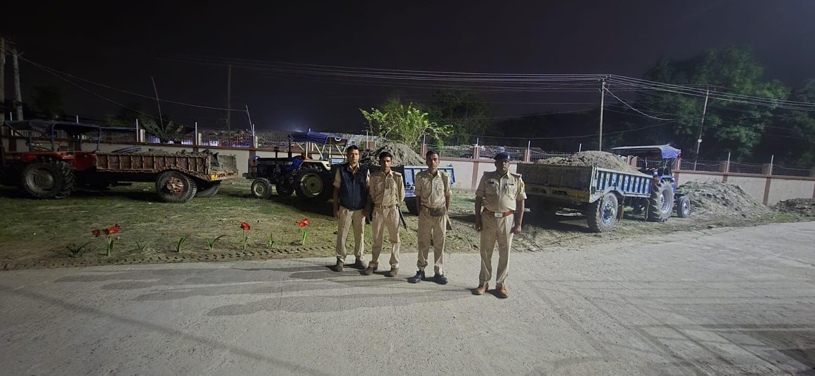 अवैध मिट्टी खनन पर पुलिस की बड़ी कार्रवाई, चार ट्रैक्टर जब्त