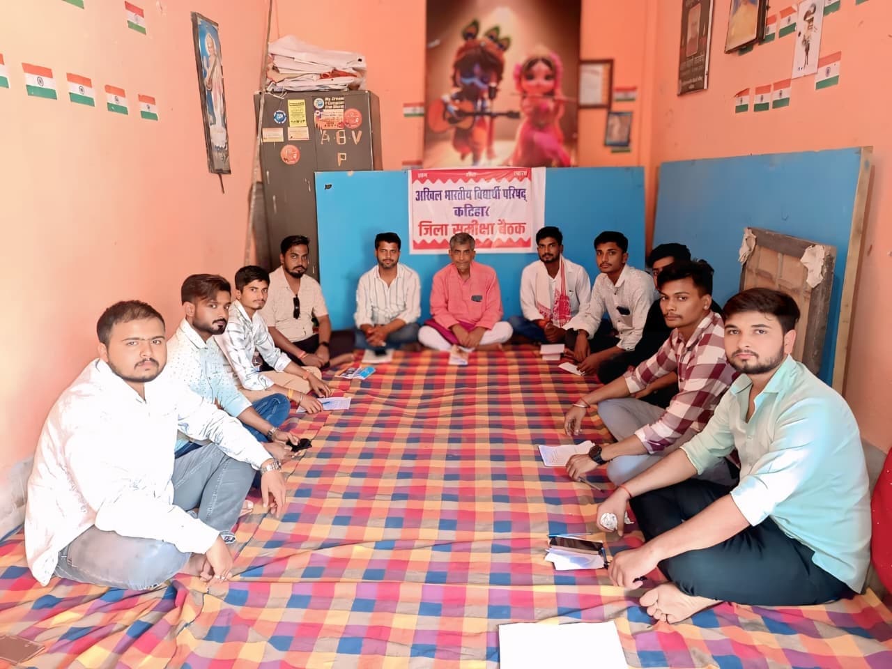 समीक्षा बैठक में संगठन की आगे की कार्य योजना, रचनानात्मक, आंदोलनात्मक व अन्य विषयों पर हुई चर्चा