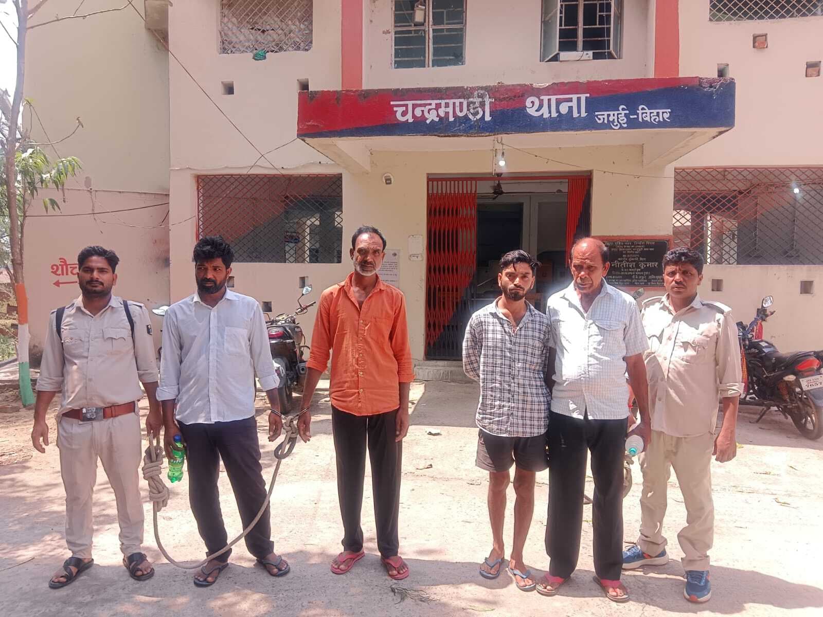 10 साल से फरार मारपीट का आरोपित गिरफ्तार