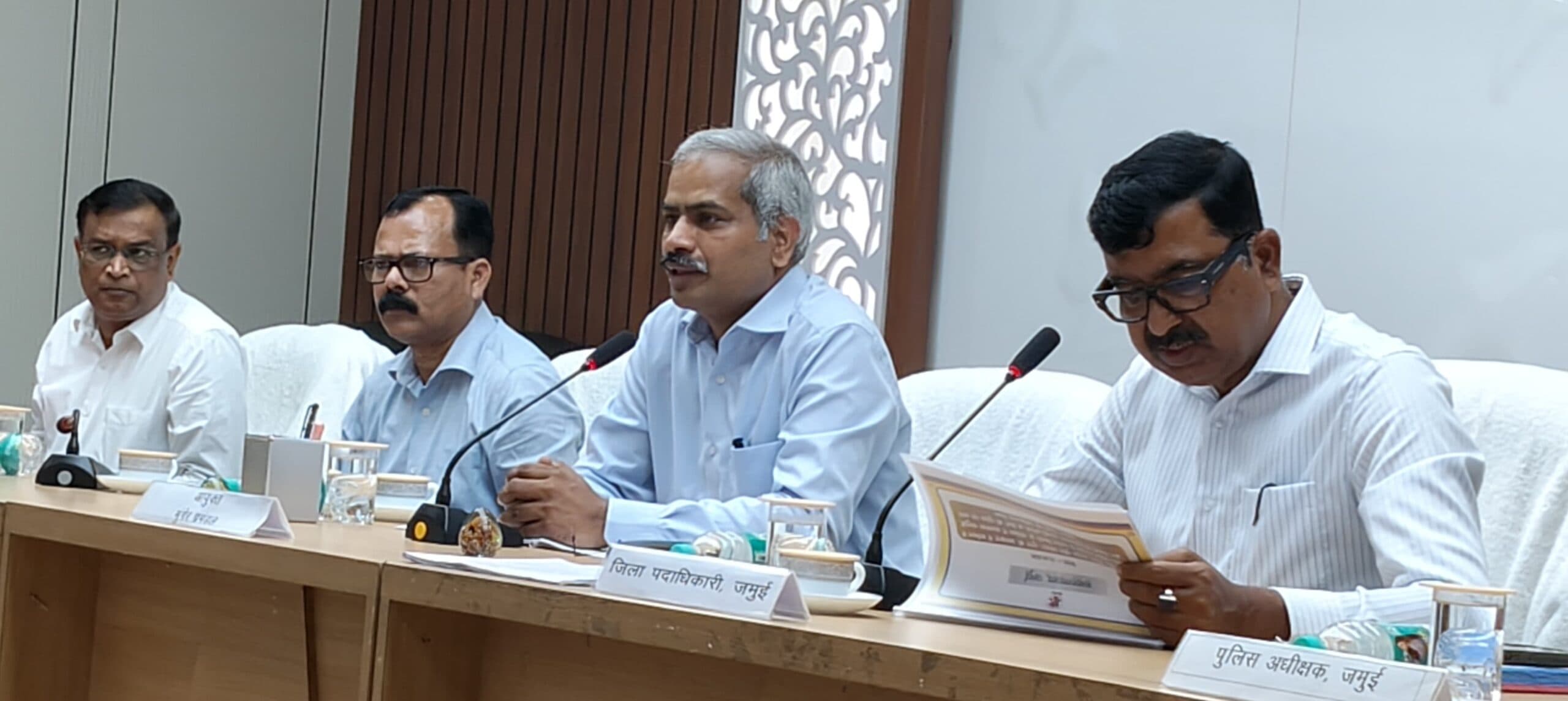 जहां आधारभूत संरचना तैयार, वहां शीघ्र कराएं पीएनजी का कनेक्शन : आयुक्त