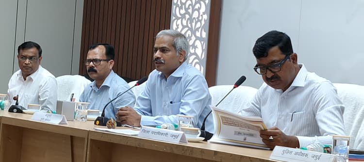 जहां आधारभूत संरचना तैयार, वहां शीघ्र कराएं पीएनजी का कनेक्शन : आयुक्त