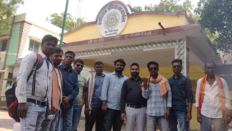 Giridih News :उसरी नदी से पाइपलाइन से फैक्ट्री में पानी लाने का होगा विरोध