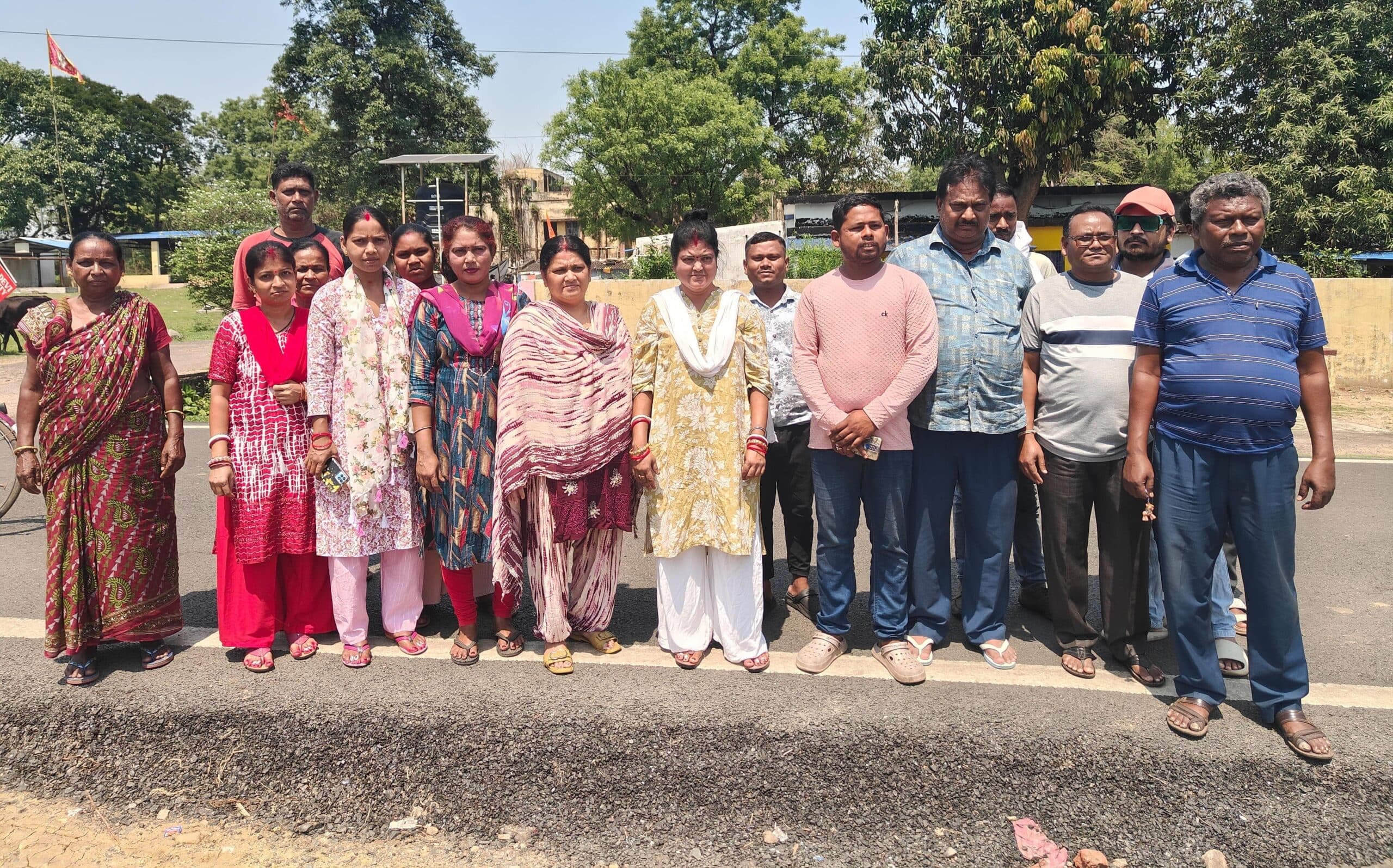 East Singhbhum News : मऊभंडार में नयी सड़क से स्पीड ब्रेकर गायब, ग्रामीणों में आक्रोश