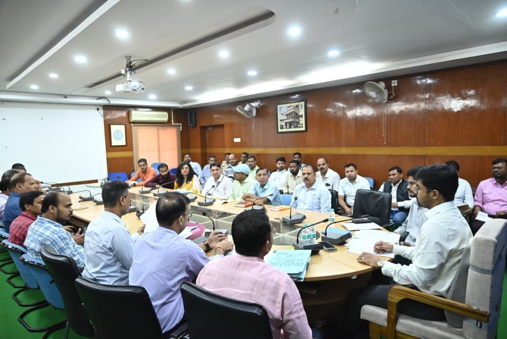 Deoghar News : सभी निजी स्कूलों में बनेगी शुल्क समिति, 10% से अधिक फीस वृद्धि पर रोक